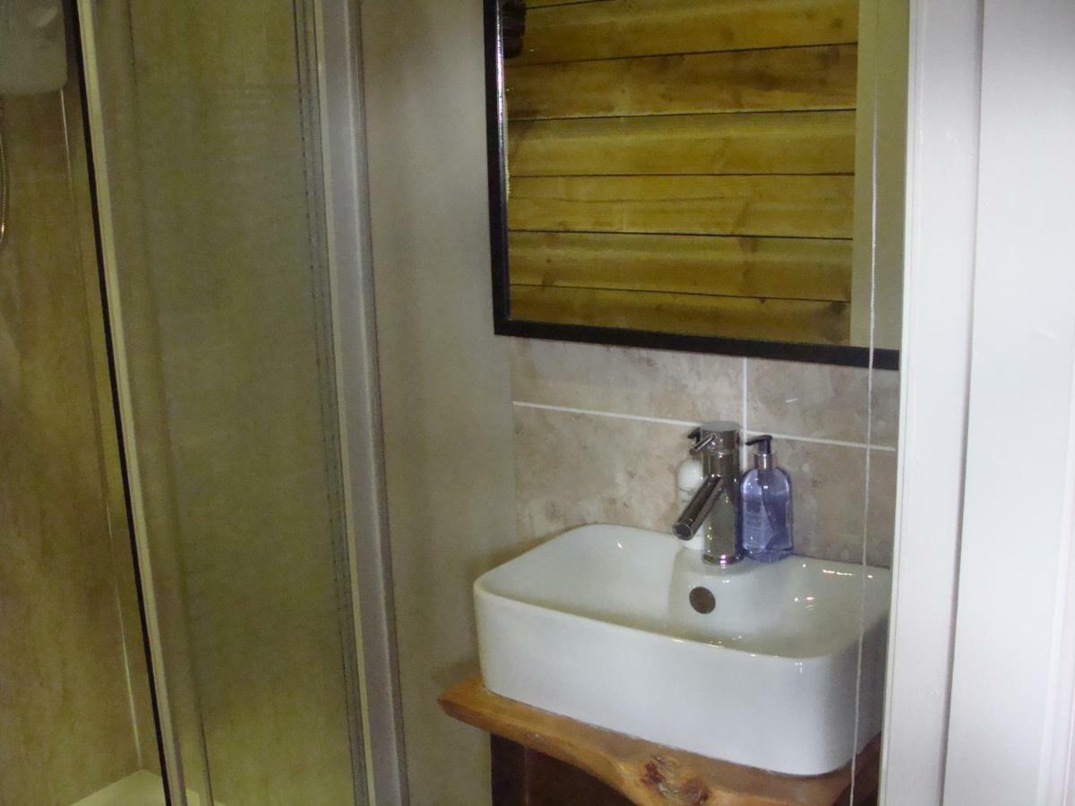 Riggend Farm Bed And Breakfast แอร์ดรี ภายนอก รูปภาพ